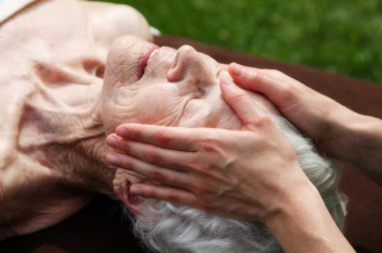 Bienfaits du massage pour les seniors